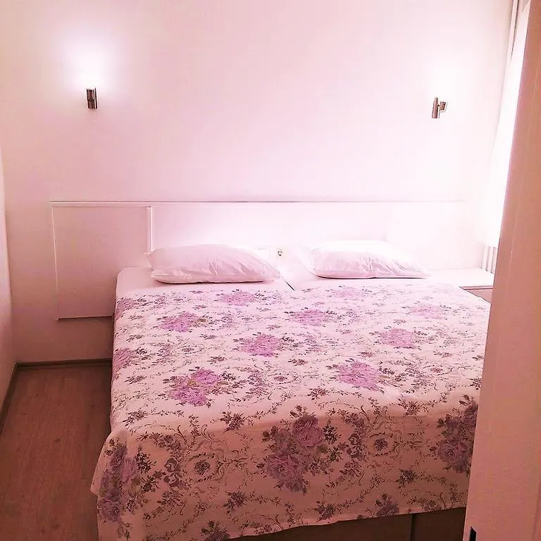 Lägenhetshotell Parla Apart Hotel Çeşme