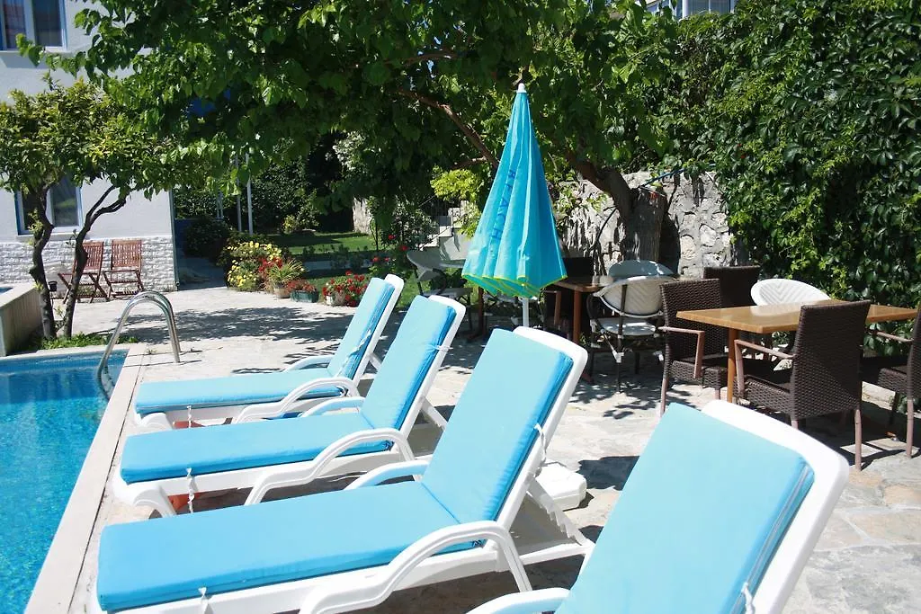 Lägenhetshotell Parla Apart Hotel Çeşme