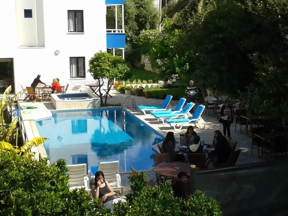 Parla Apart Hotel Çeşme Lägenhetshotell