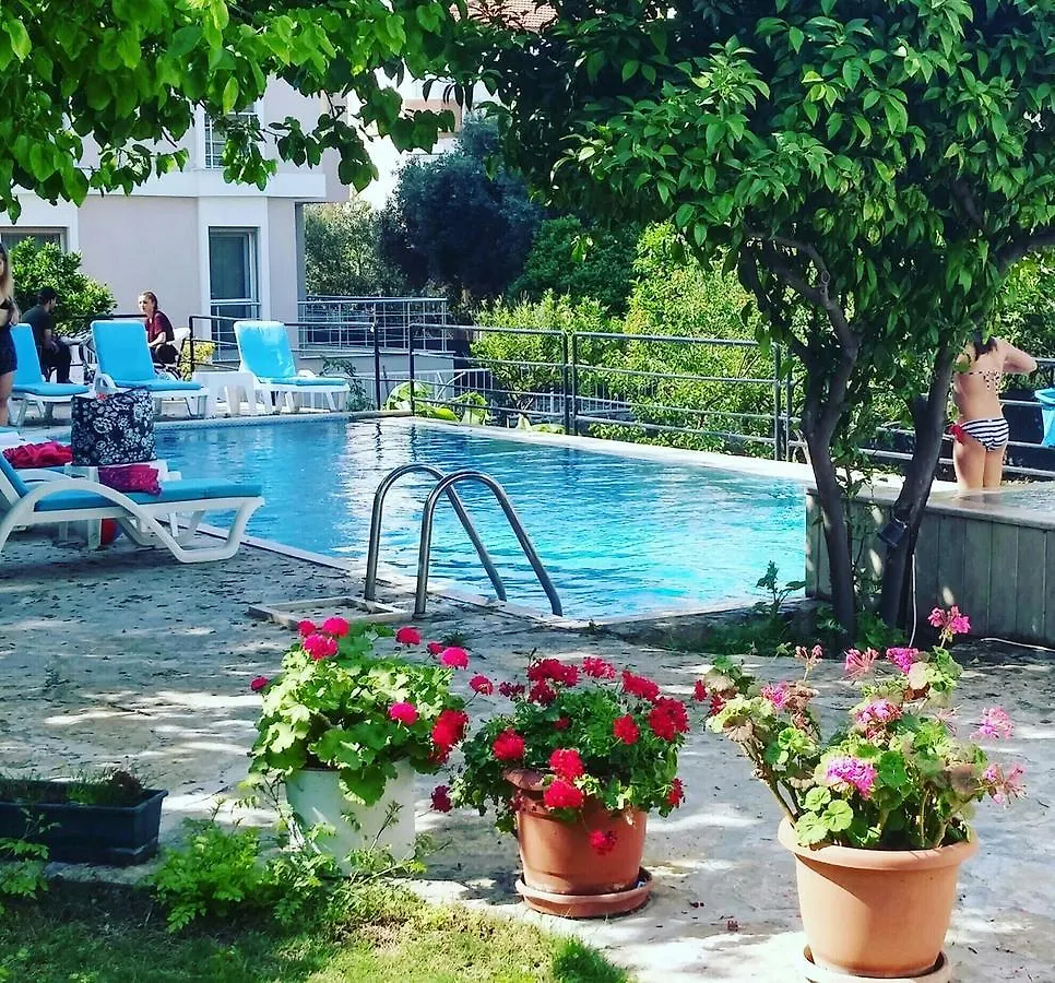 Parla Apart Hotel Çeşme Lägenhetshotell